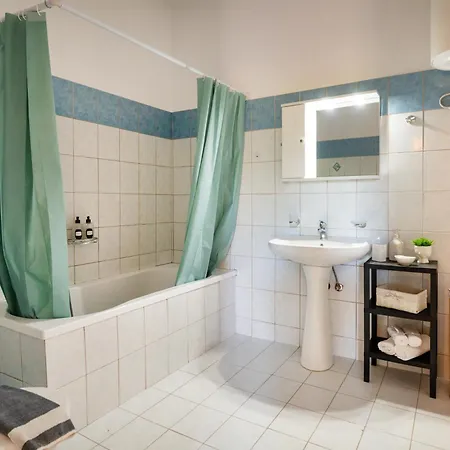 Katherine's * Kanálion